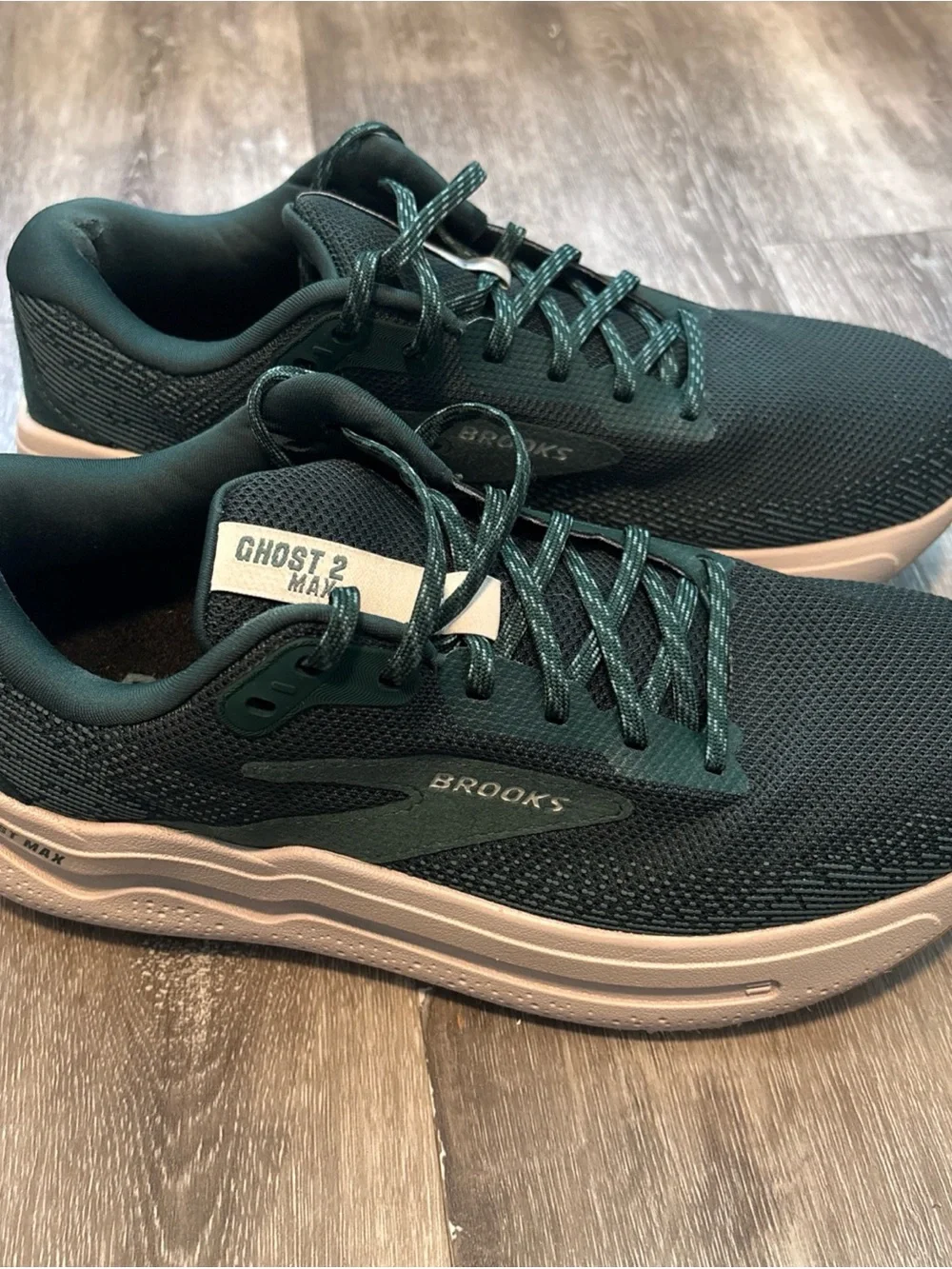 Brooks | Shoes | Brooks Mens Ghost Max 2 Running Shoes Green Size 9 ...